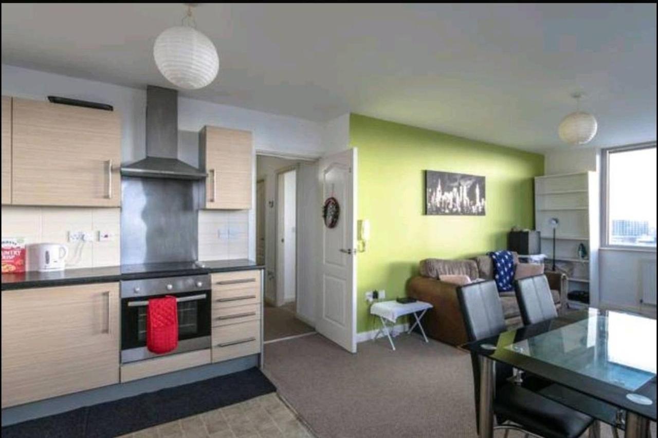 Large 3 Bedrooms In Liverpool City Centre, Free Parking Dış mekan fotoğraf
