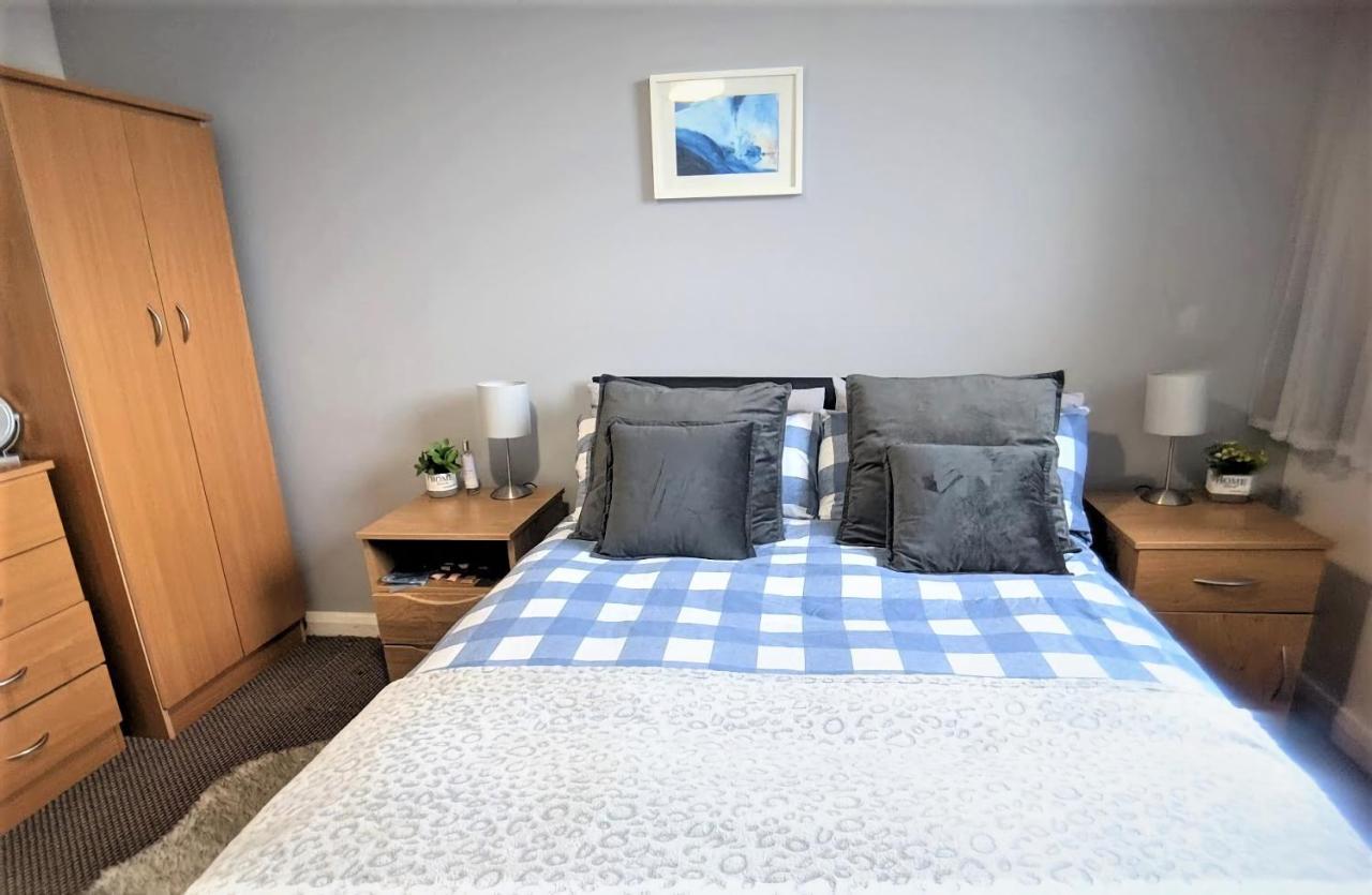 Large 3 Bedrooms In Liverpool City Centre, Free Parking Dış mekan fotoğraf