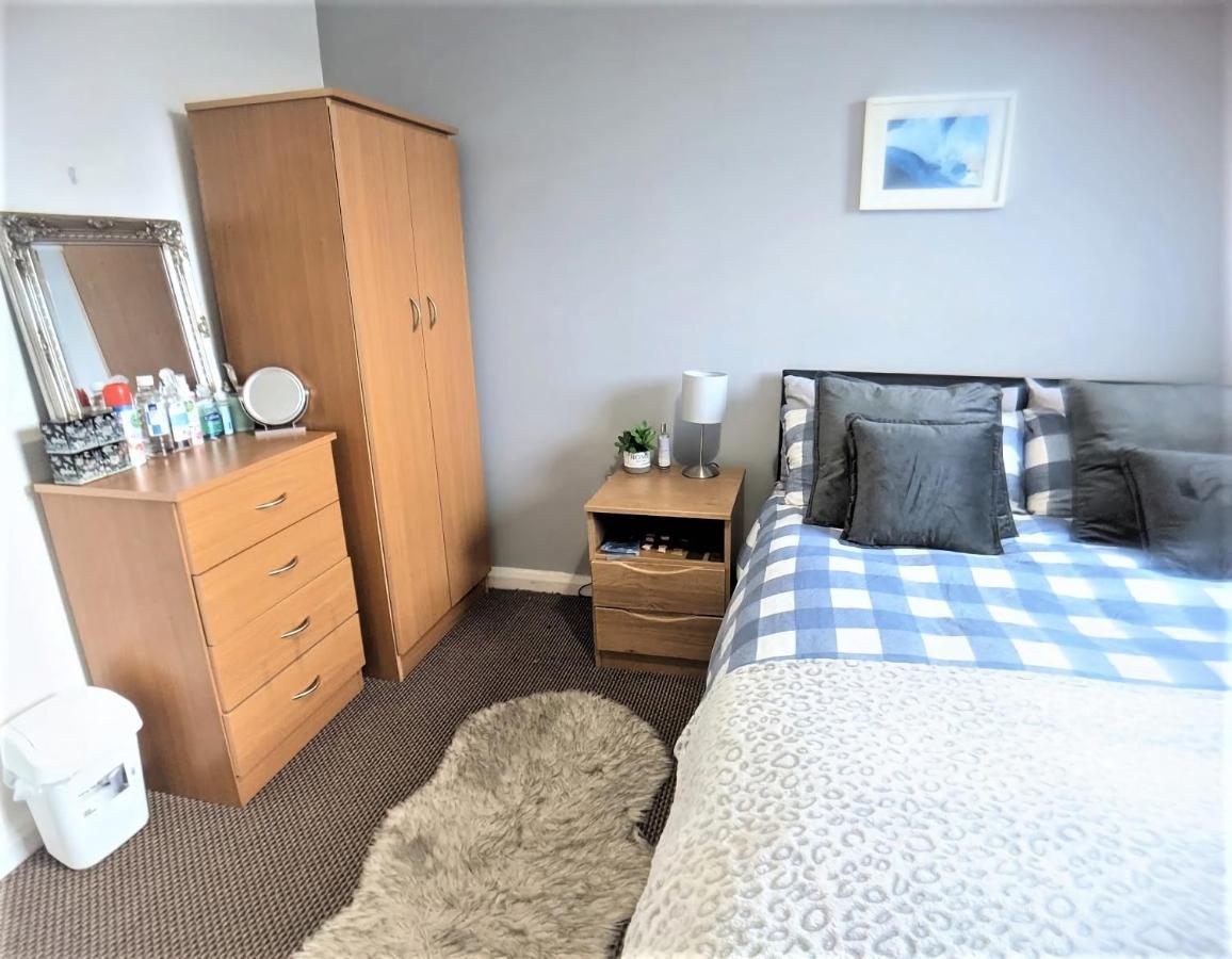Large 3 Bedrooms In Liverpool City Centre, Free Parking Dış mekan fotoğraf