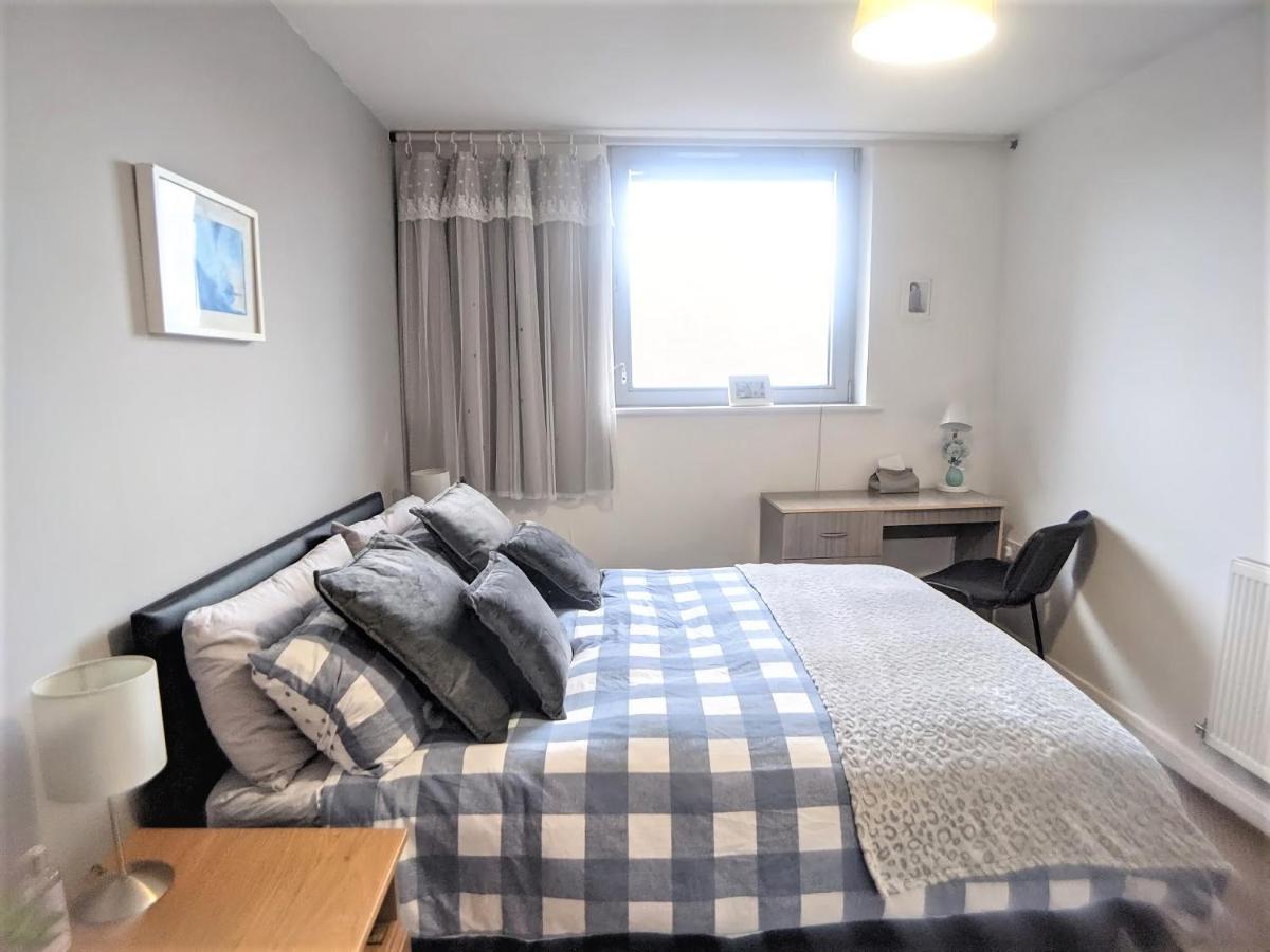 Large 3 Bedrooms In Liverpool City Centre, Free Parking Dış mekan fotoğraf