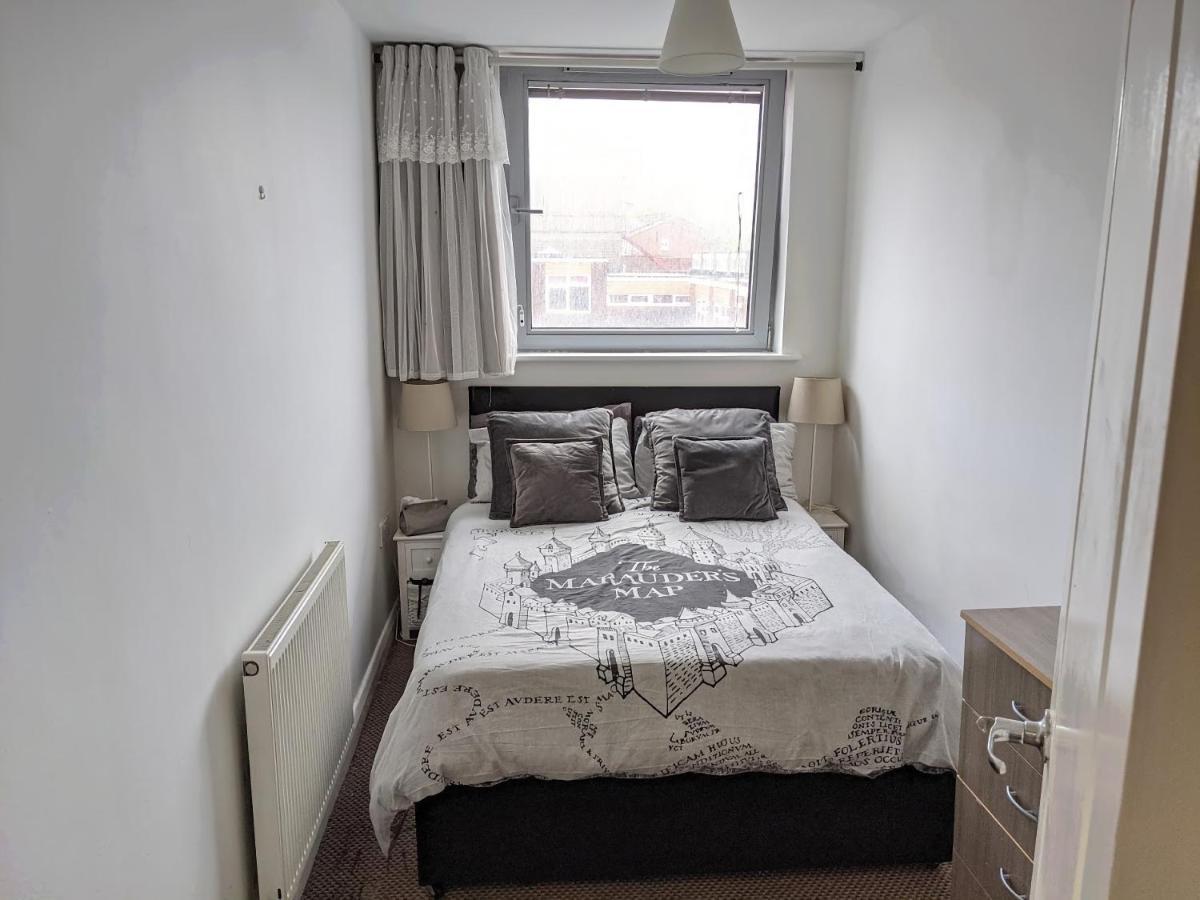 Large 3 Bedrooms In Liverpool City Centre, Free Parking Dış mekan fotoğraf